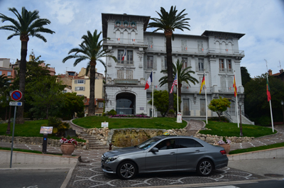 HEP TAXI regroupe des chauffeurs de taxis au Cannet, Mougins, Mouans Sartoux et tout le bassin cannois.